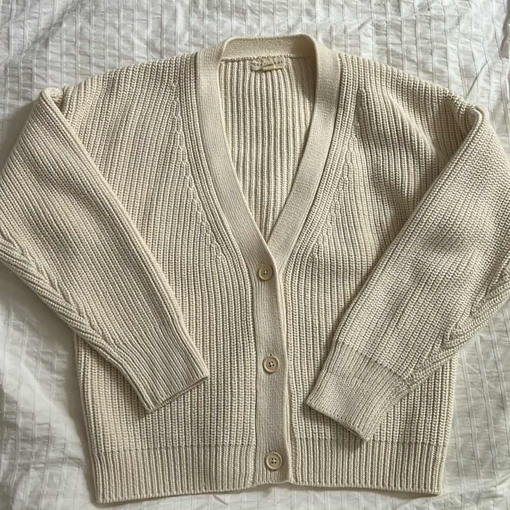Tradlands Cream Cardigan Sweater V-Neck Ribbed Knit